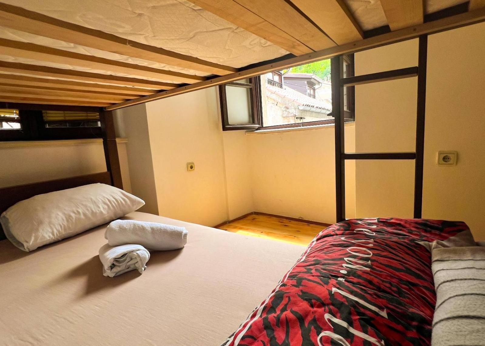 Hostel Old Town Homestel