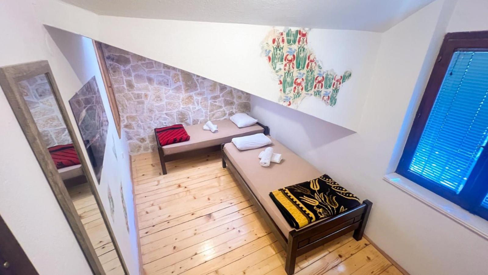 Old Town Homestel Hostel *